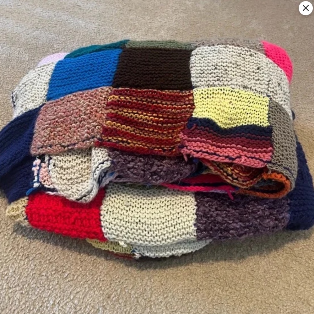 Handknit blanket - Picture 2 of 2